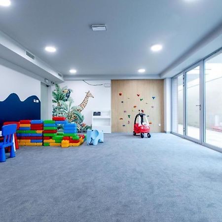 Apartament Faleza16 เรวัล ภายนอก รูปภาพ