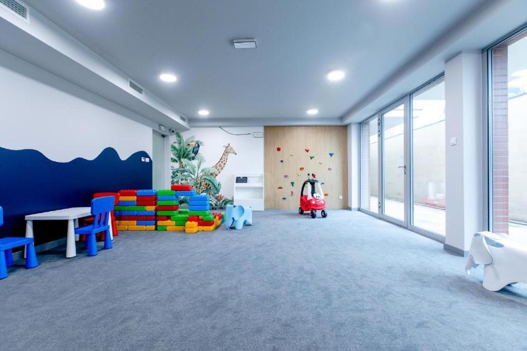 Apartament Faleza16 เรวัล ภายนอก รูปภาพ
