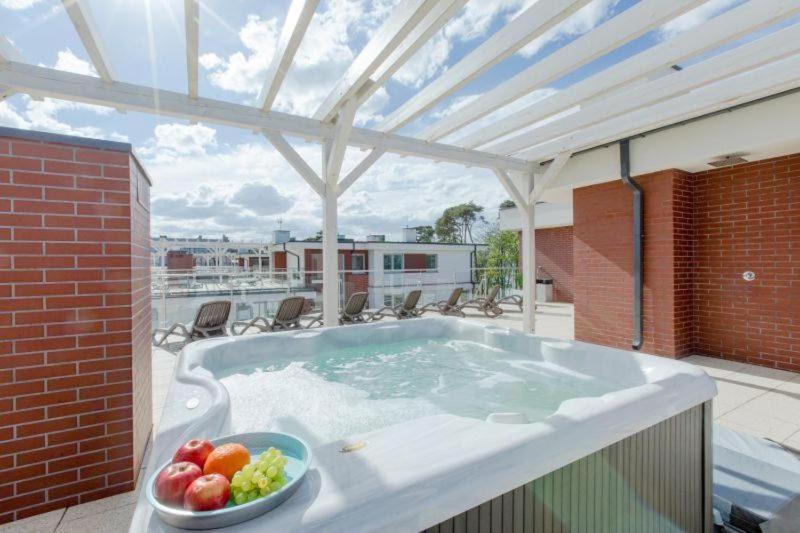 Apartament Faleza16 เรวัล ภายนอก รูปภาพ