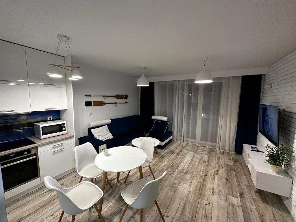 Apartament Faleza16 เรวัล ภายนอก รูปภาพ
